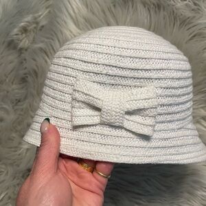 Chic White Knit Hat with Bow
